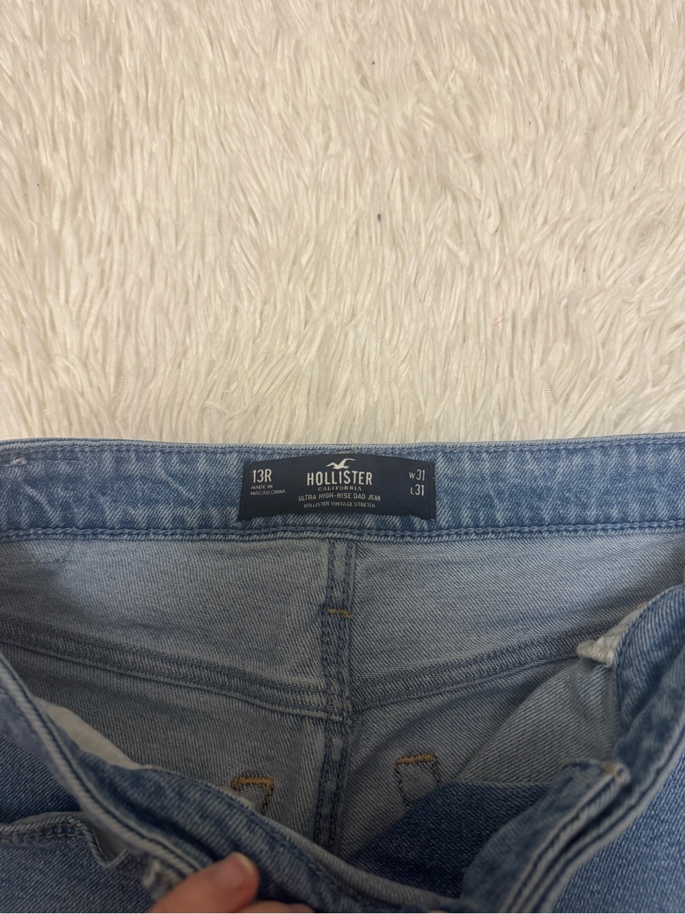 Hollister Light Blue Straight-Leg Jeans with Butterfly Hollister Dad Jean - Picture 3 of 5